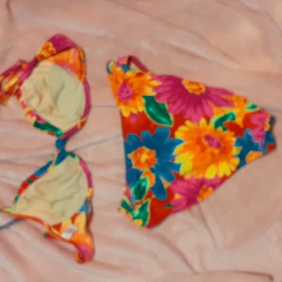 2 piece SWIMSUIT - Picture 4 of 7